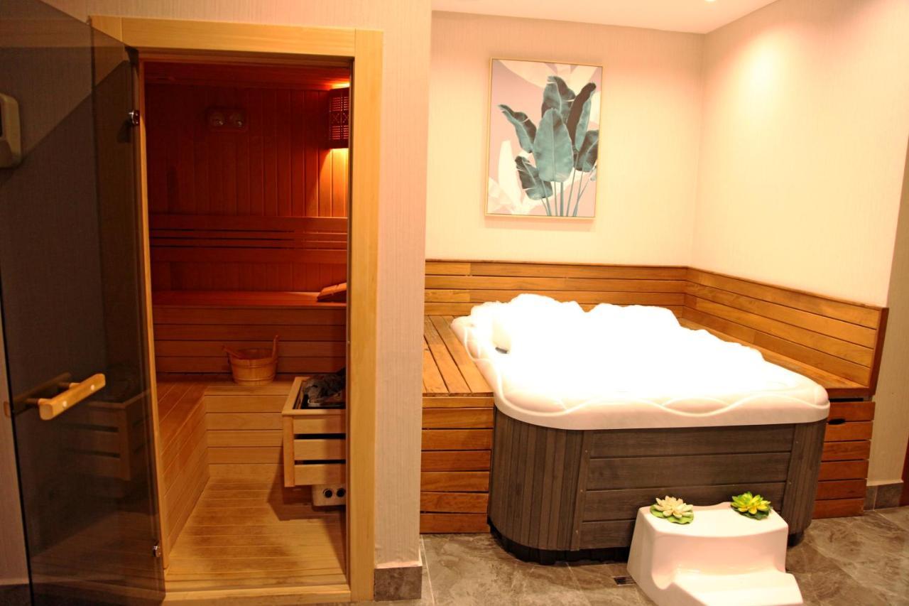 Hotel Ramada By Wyndham Istanbul Alibeykoy Extérieur photo