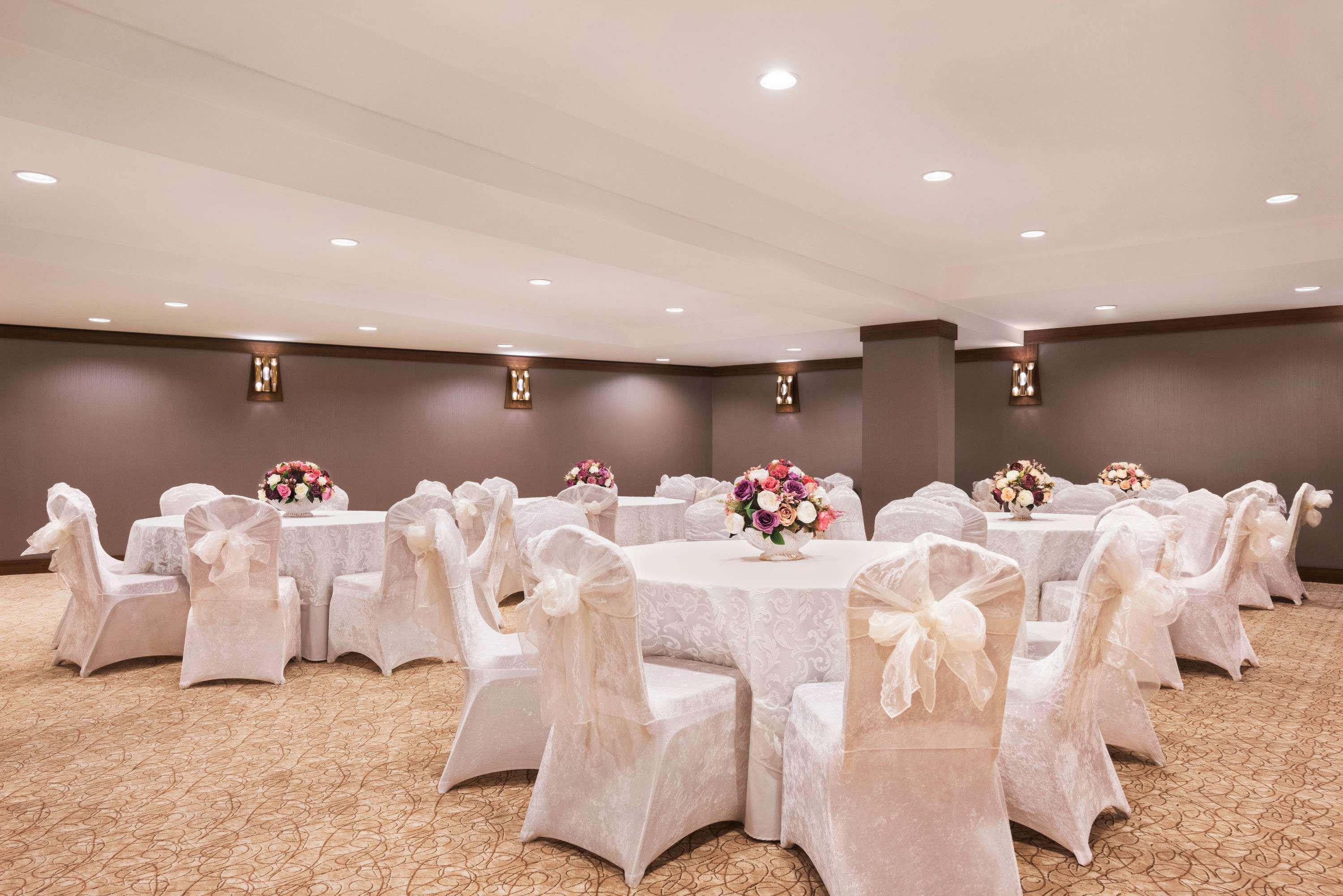 Hotel Ramada By Wyndham Istanbul Alibeykoy Extérieur photo
