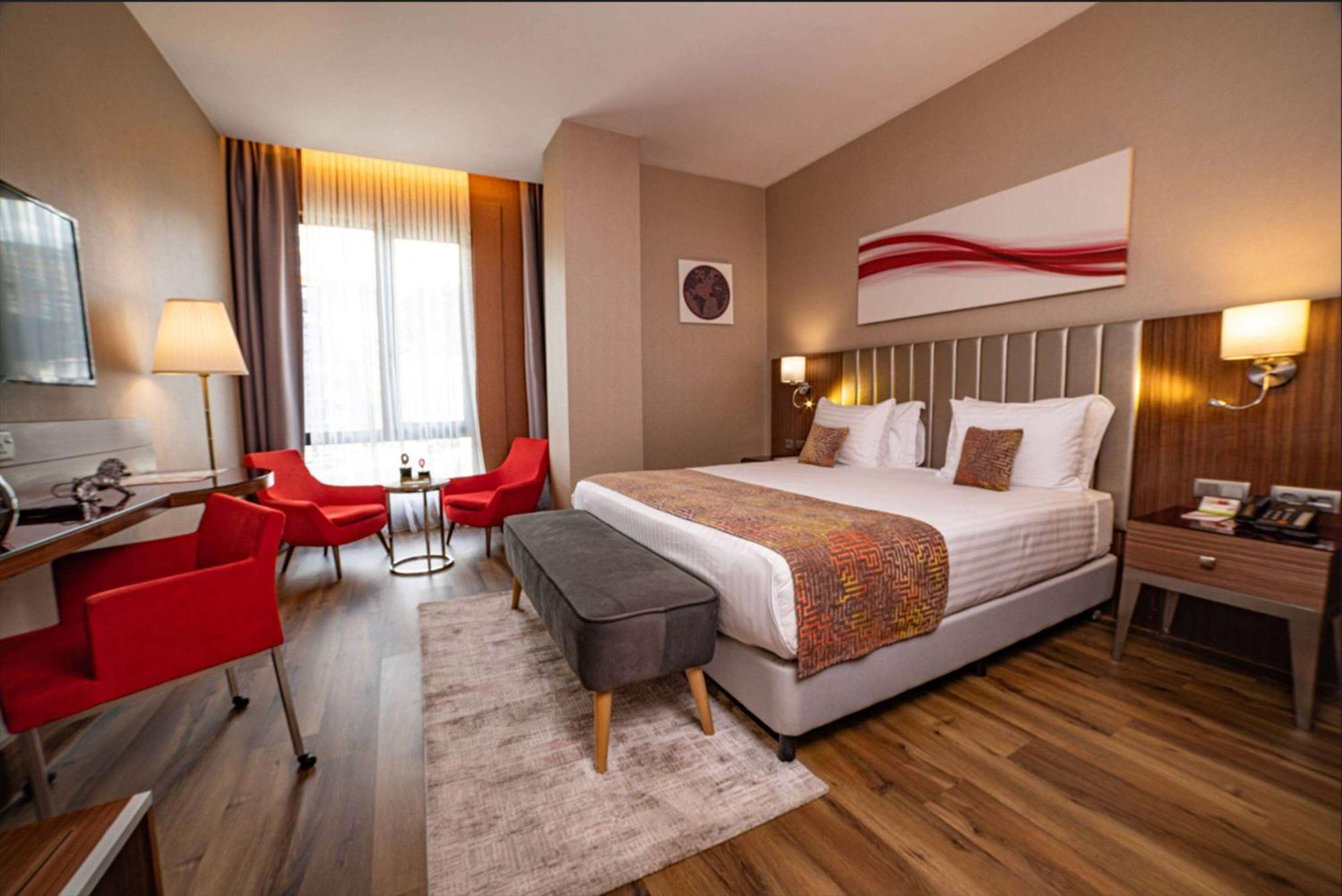 Hotel Ramada By Wyndham Istanbul Alibeykoy Extérieur photo