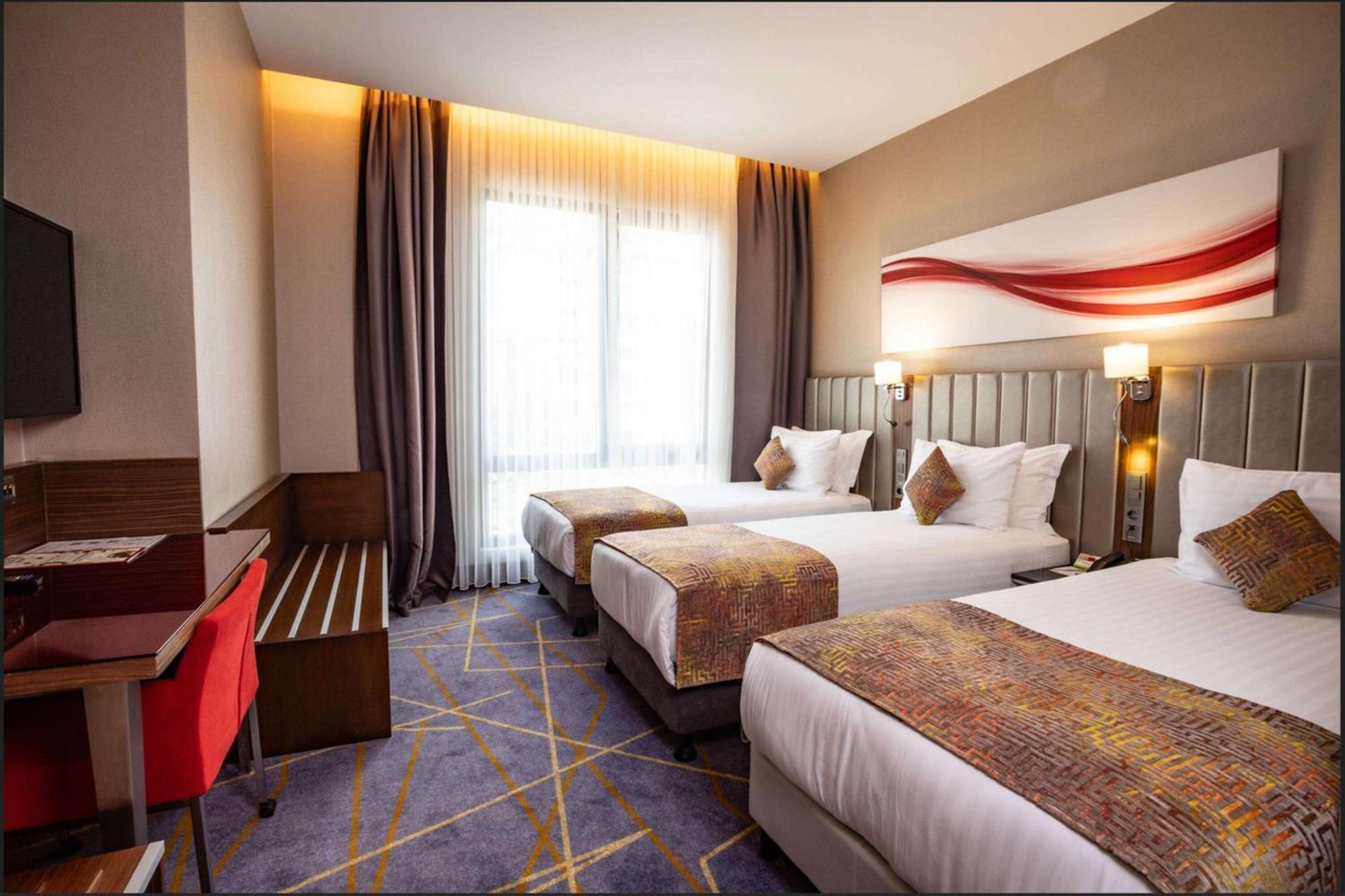 Hotel Ramada By Wyndham Istanbul Alibeykoy Extérieur photo